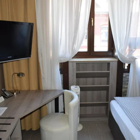Hotel Granus Отели рядом с достопримечательностью «Ахен-Митте»