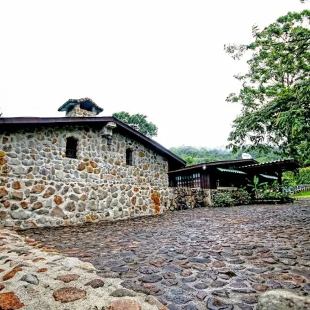 Malekus Mountain Lodge