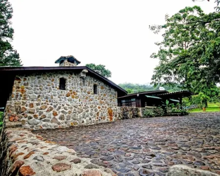 Malekus Mountain Lodge Hotels in Upala