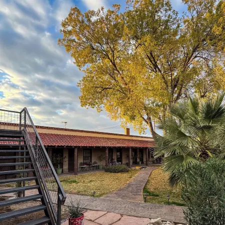 Hoosier Hot Springs & Inn