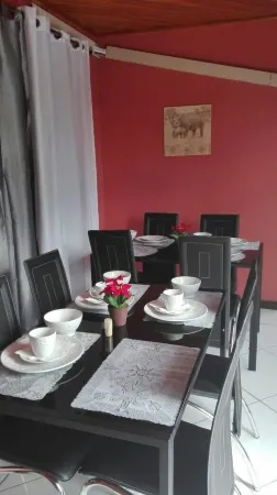 D&K 旅館
