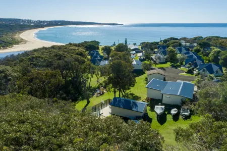 Beach Cabins Merimbula Отели в г. Меримбула