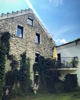 Dworek Adamski โรงแรมใน