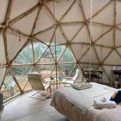 Lo Rey du Lac Rooms