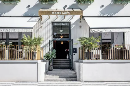 Hotel Golfi