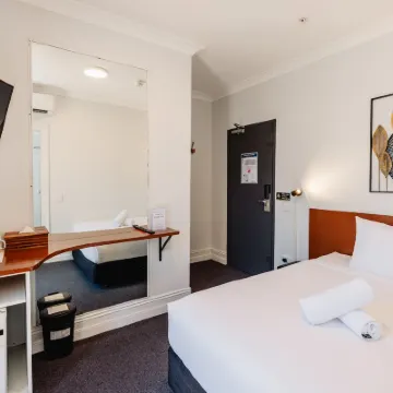 Newtown Cozy Stays Hotels near Newtown