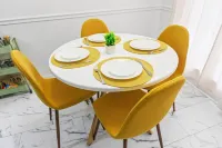 4BR Near Airport - King Bed, Beauty Bar, & Parking