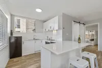 시-하이 비치사이드 아파트먼트