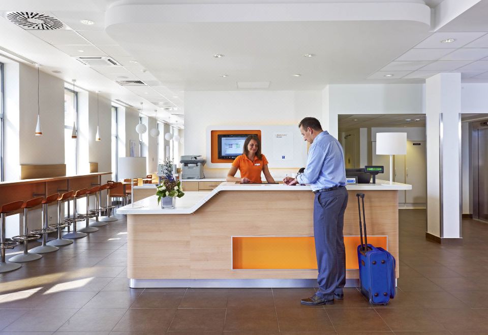 이비스 크라코프 스타레 미아스토