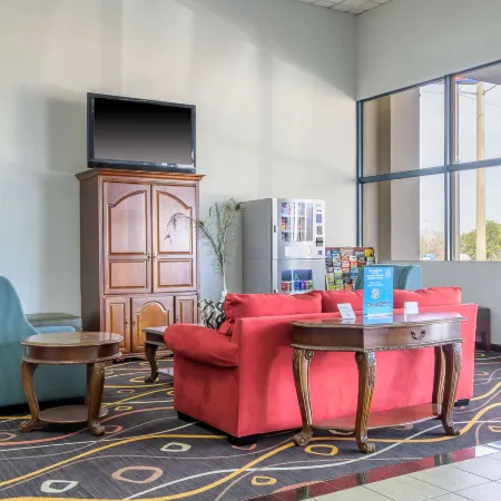 Motel 6 Forsyth, GA – Tift College