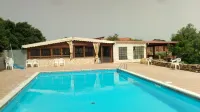 Agriturismo Is Scalas - Villas