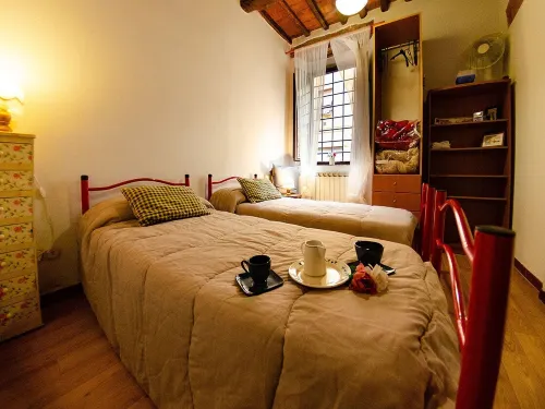 Lucca Central Garden Cottage - Bungalows