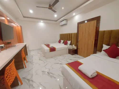Hotel MJR - Free Pickup and Drop Temple, Sea Beach & Puri Railway Station - Resorts