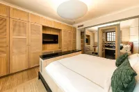 City Luxury: 3Br, Prime Location