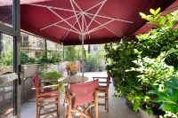 Urban Donkey Hoteles en Pavlos Melas
