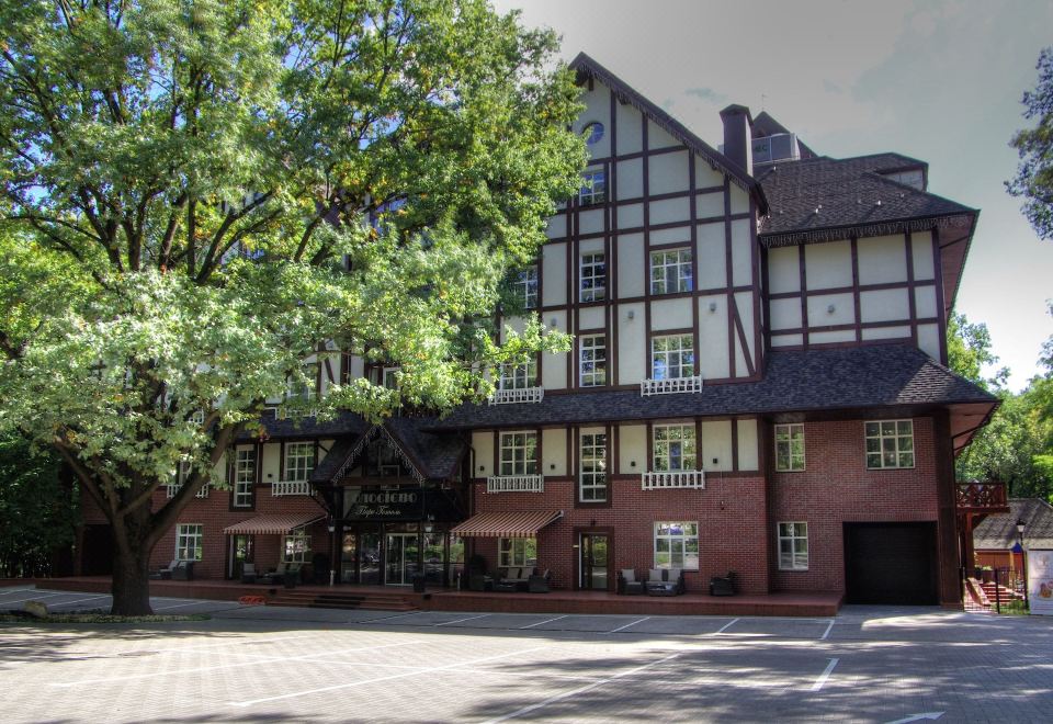 hotel overview picture