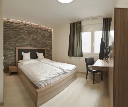 Hotel Maxis - Digitaler Self-Check-in - Отели в г. Дитлинген