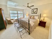Otter's Pond Bed and Breakfast Hotels in Eastsound