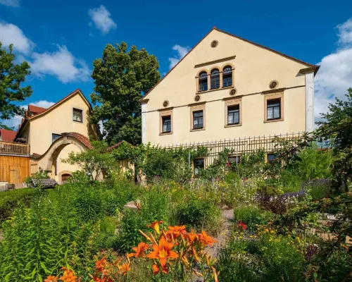 Landhotel Gut Wildberg Mit Badeteich Und großem Garten Hotels near Cossebaude