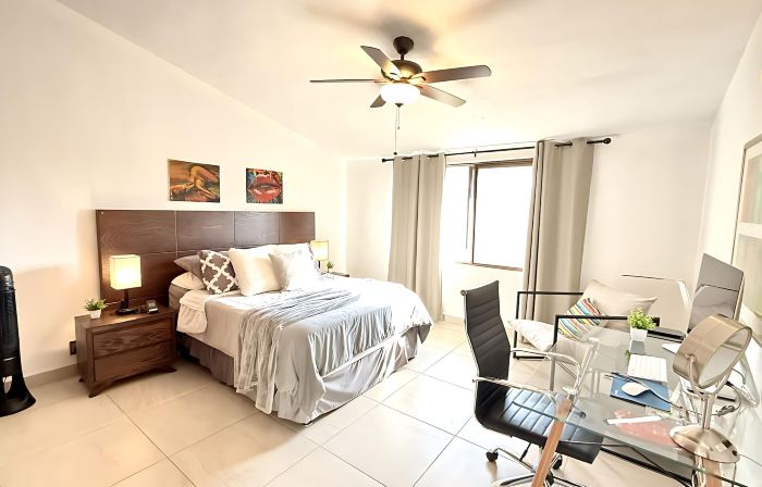 Luxurious 2 Bedroom Ajijic Home-Bikes-Huge Patio-Gym-Pickleball Court-Golf Cart