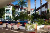 Mitos Apartments