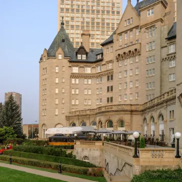 Fairmont Hotel Macdonald