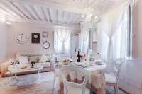 Casa Monique in Lucca