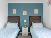 Apple House Wembley Twin Room Shared Bathroom 바넛 호텔