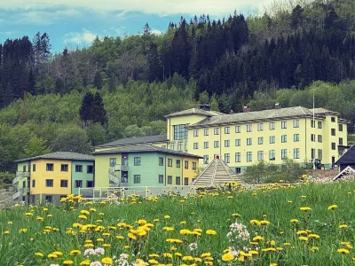 Sjøholt Sommerhotell Bed&Breakfast Hotels in 