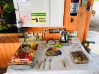 Coral Cove Inn - breakfast