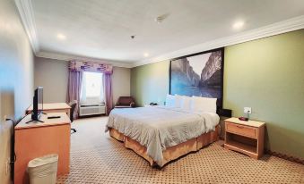 Super 8 by Wyndham Temple I-35