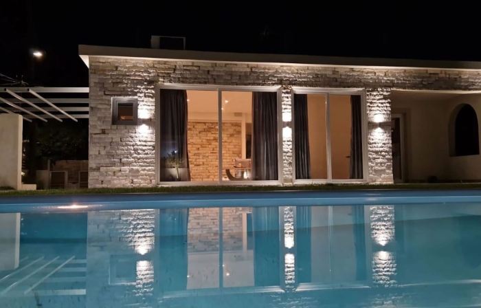 Aqua Luxury Suites by Estia