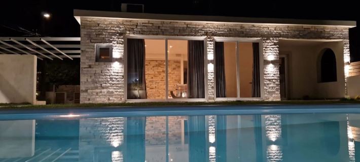 Aqua Luxury Suites by Estia Hotels in Thinali