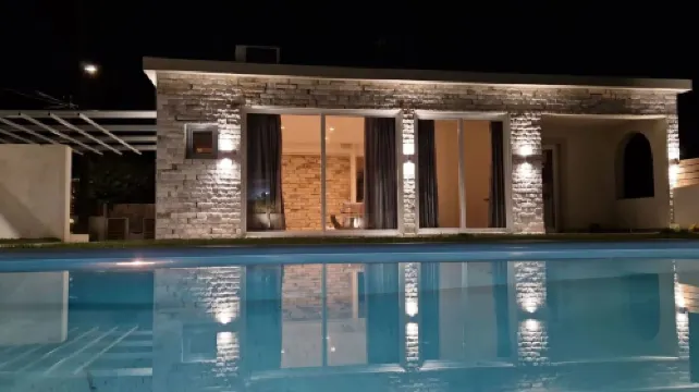 Aqua Luxury Suites by Estia