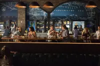 洛伊斯藍寶石瀑布度假酒店 - 酒吧
