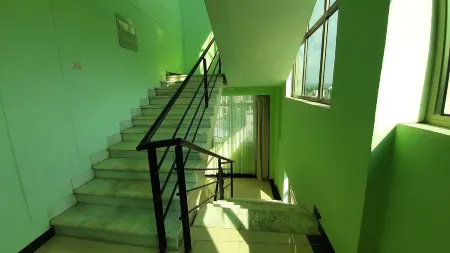 Teferi Mekonnen Hotel Отели в г. West Gojam