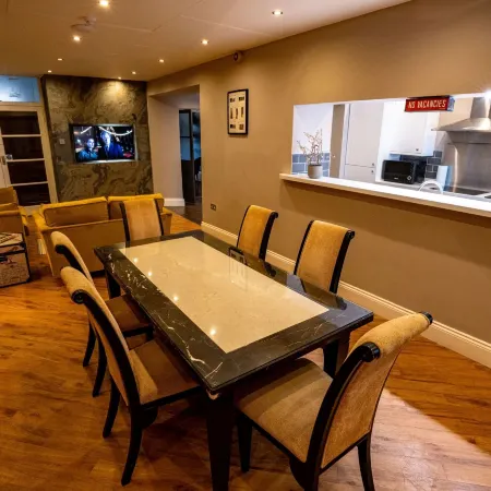 Amadeus Apartments