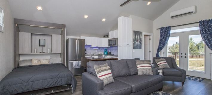 The Bird House of Frederick with Open Space & Lake Views! Hotels in Weld County