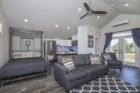 The Bird House of Frederick with Open Space & Lake Views!