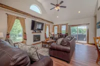 Hickory Hideaway - Communal Pool Access