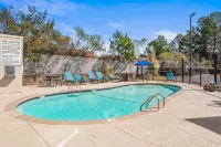 Hampton Inn Columbus-North Hotels in Harris County