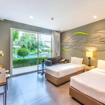 Paeva Hotel Resort ワット スリワリー ノイ周辺のホテル