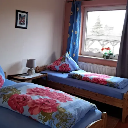 Vacation apartment for up to 8 people, 140 sqm, 2 WCs, directly on the L.Heide nature reserve