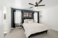 Modern and cozy family home with 3 bedrooms Hotels in Chubbuck