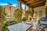 Breathtaking Desert Views and Cozy Living Space - Tranquil Oasis