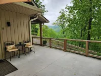 Vista Views of the Smoky Mountains and Close to Bryson City!