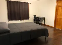 Private Backyard and Easy Access to NYC Trains - Spacious Escape