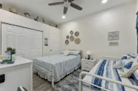 Steps to Pool and Beach with Modern Comforts - Charming Coastal Haven Hotel a Wildwood Crest