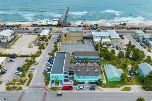 Stylish Studio with Pool and Downtown Access - Charming Retreat Hotels in Flagler Beach