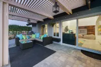 Scenic-View Hot Tub and Game Room - Charming Family Retreat Hotels in Poway